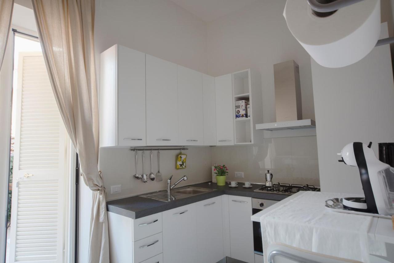 نابولي Prisca B&B المظهر الخارجي الصورة